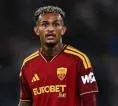 Tottenham Ramaikan Perburuan Full Bek AS Roma Jelang Januari