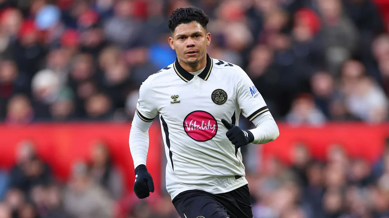 Evanilson Masuk Radar Arsenal dan MU untuk Bursa Transfer Januari