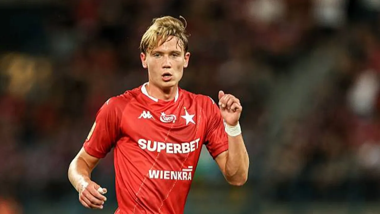 Newcastle United kepincut bek kiri muda Wisla Krakow, Jakub Krzyzanowski, demi perkuat lini pertahanan