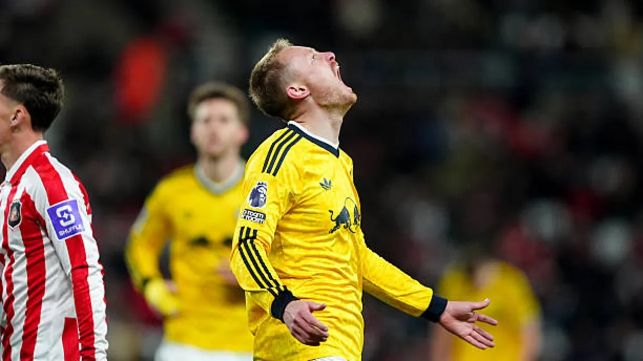 James Trafford Puji Dampak Longstaff Usai Leeds Imbang Lawan Sunderland