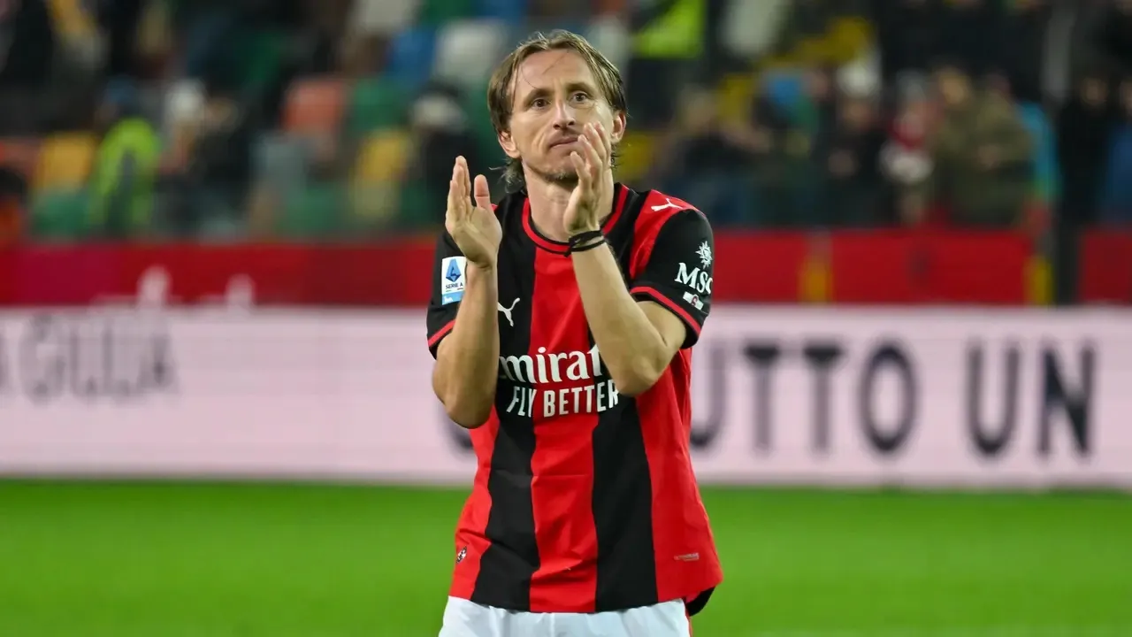 Luka Modric dan Pulisic Bersinar, Ini Statistik Kunci Udinese 0-2 Milan