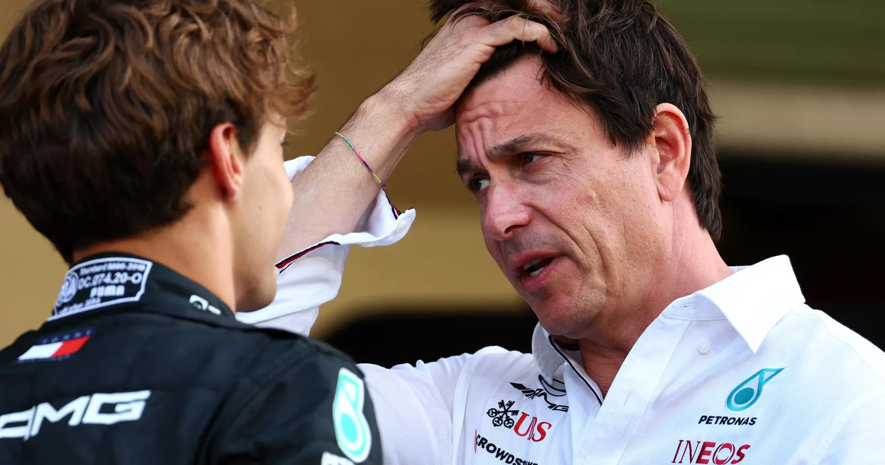 Mercedes Perlu Bekerja Sama dengan Russell, Kata Wolff - sumber: (racingnews365)