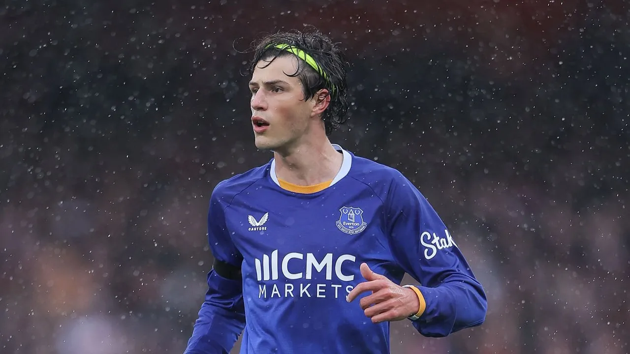 Merlin Rohl sebut potensi besarnya di posisi bek kanan usai dipercaya tampil saat Everton hadapi Arsenal