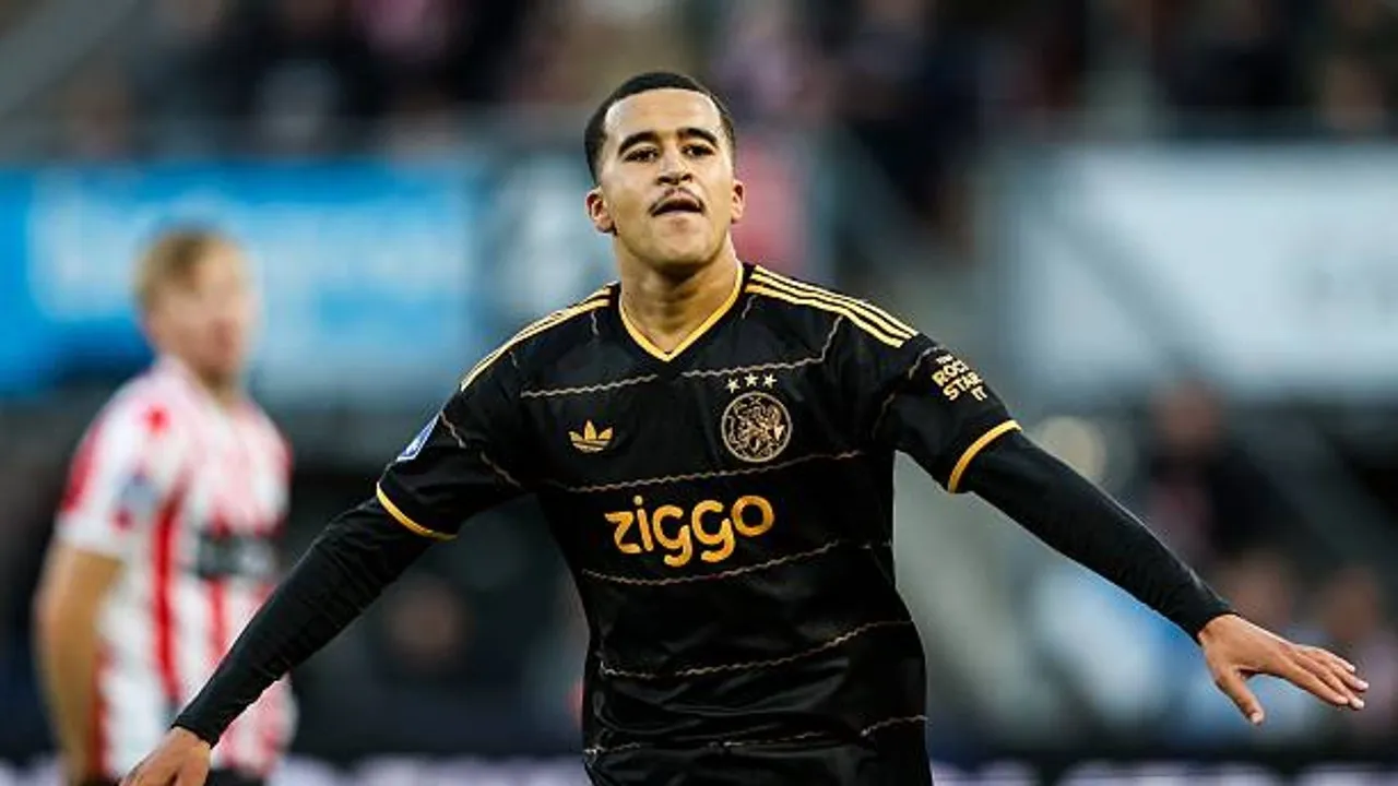 Permintaan Gaji Membengkak, Ajax Berpotensi Lepas Abdellah Ouazane