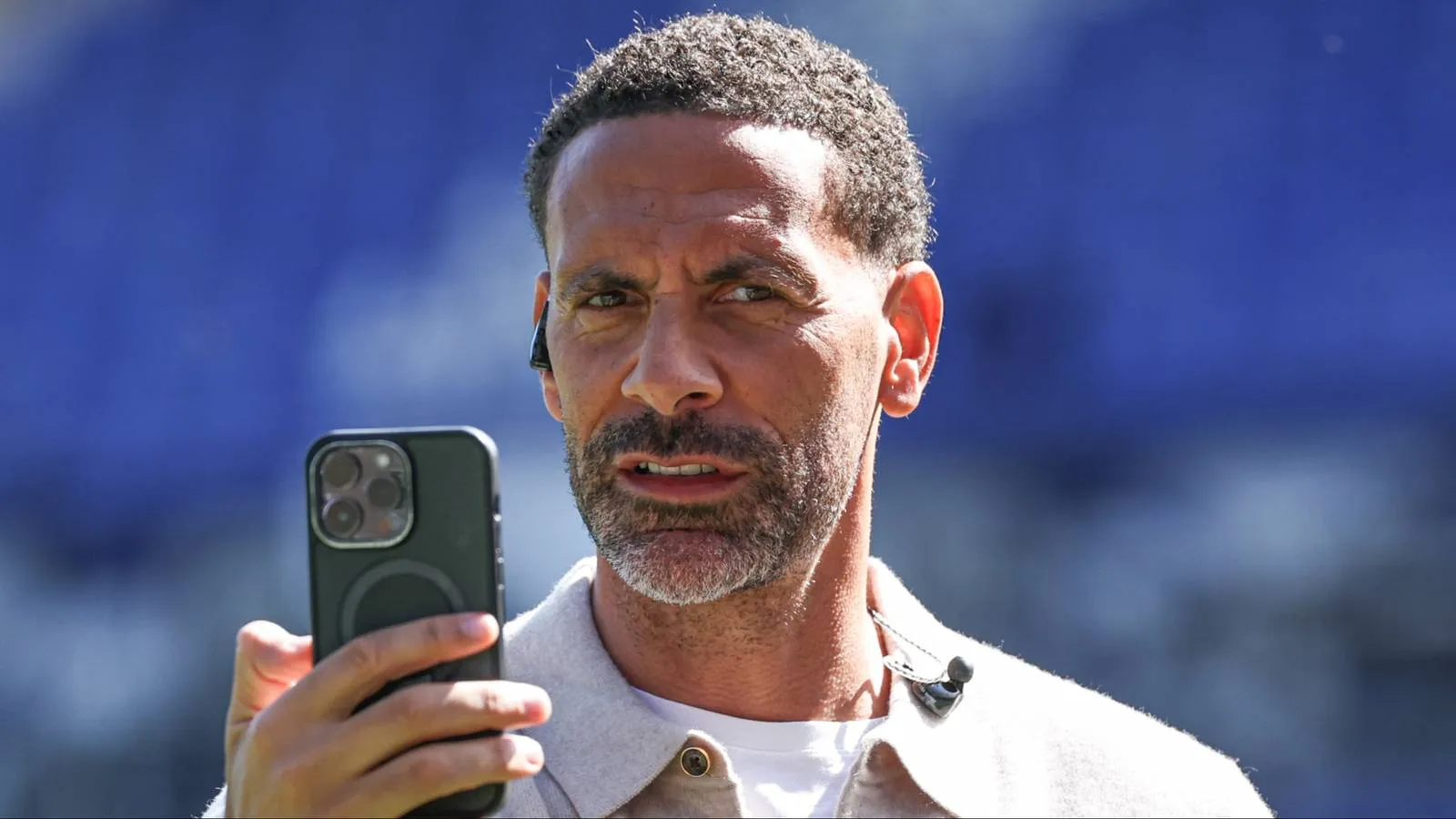 Rio Ferdinand Usulkan Dua Kandidat Pelatih untuk Manchester United - sumber: (givemesport)