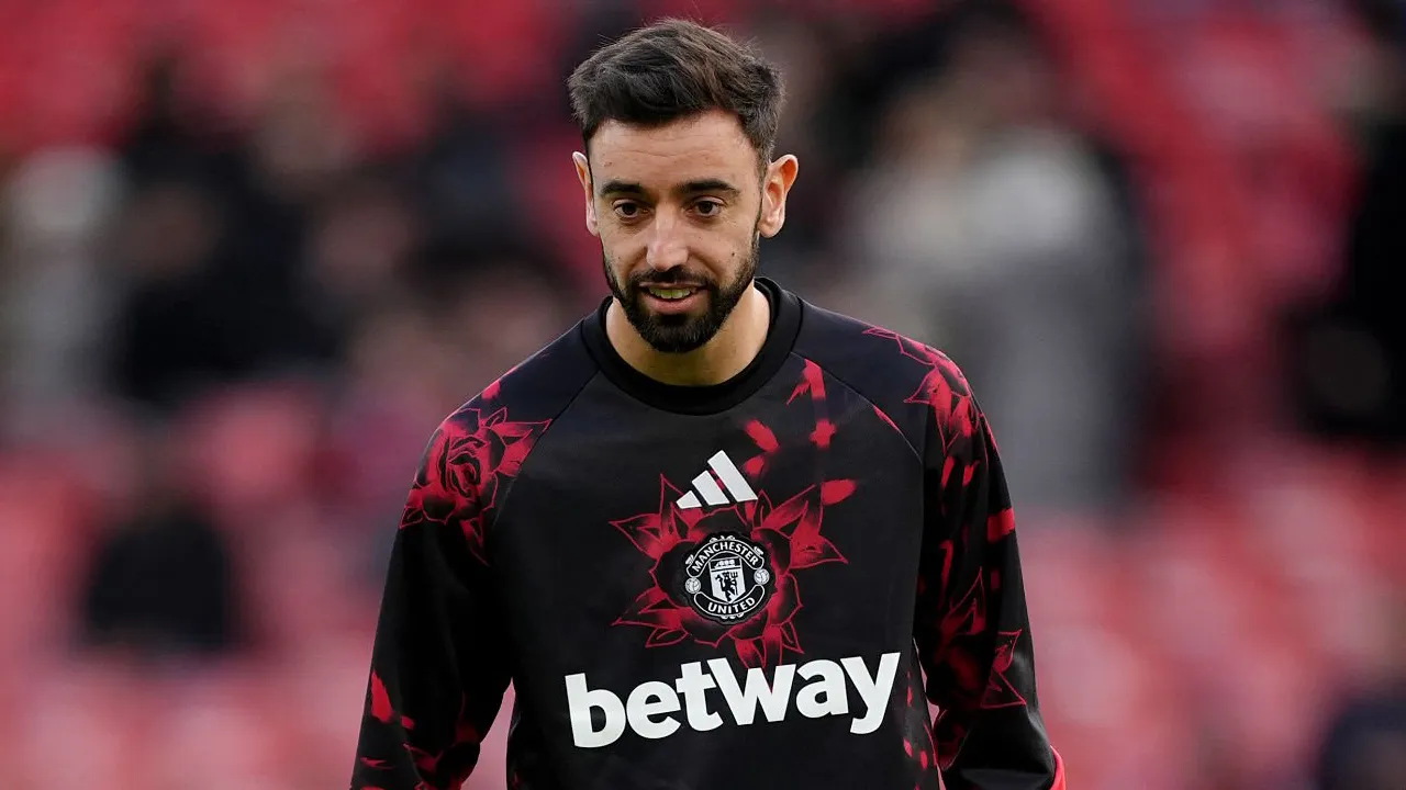 Scholes Nilai Keputusan Carrick Parkir Bruno Fernandes Sudah Tepat