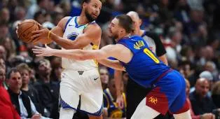 Warriors Raih Kemenangan Perdana Musim Ini