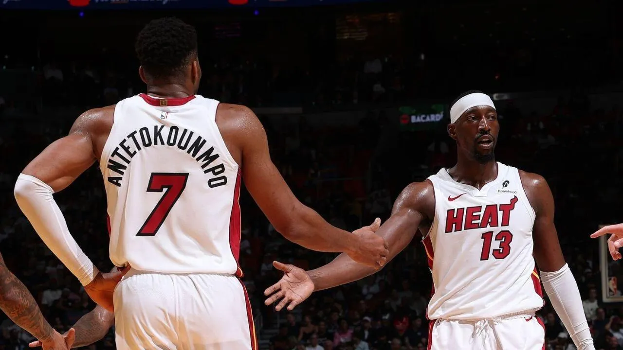 Bam Adebayo Tolak Jadi Kambing Hitam Kekalahan Heat - sumber: (mainbasket)