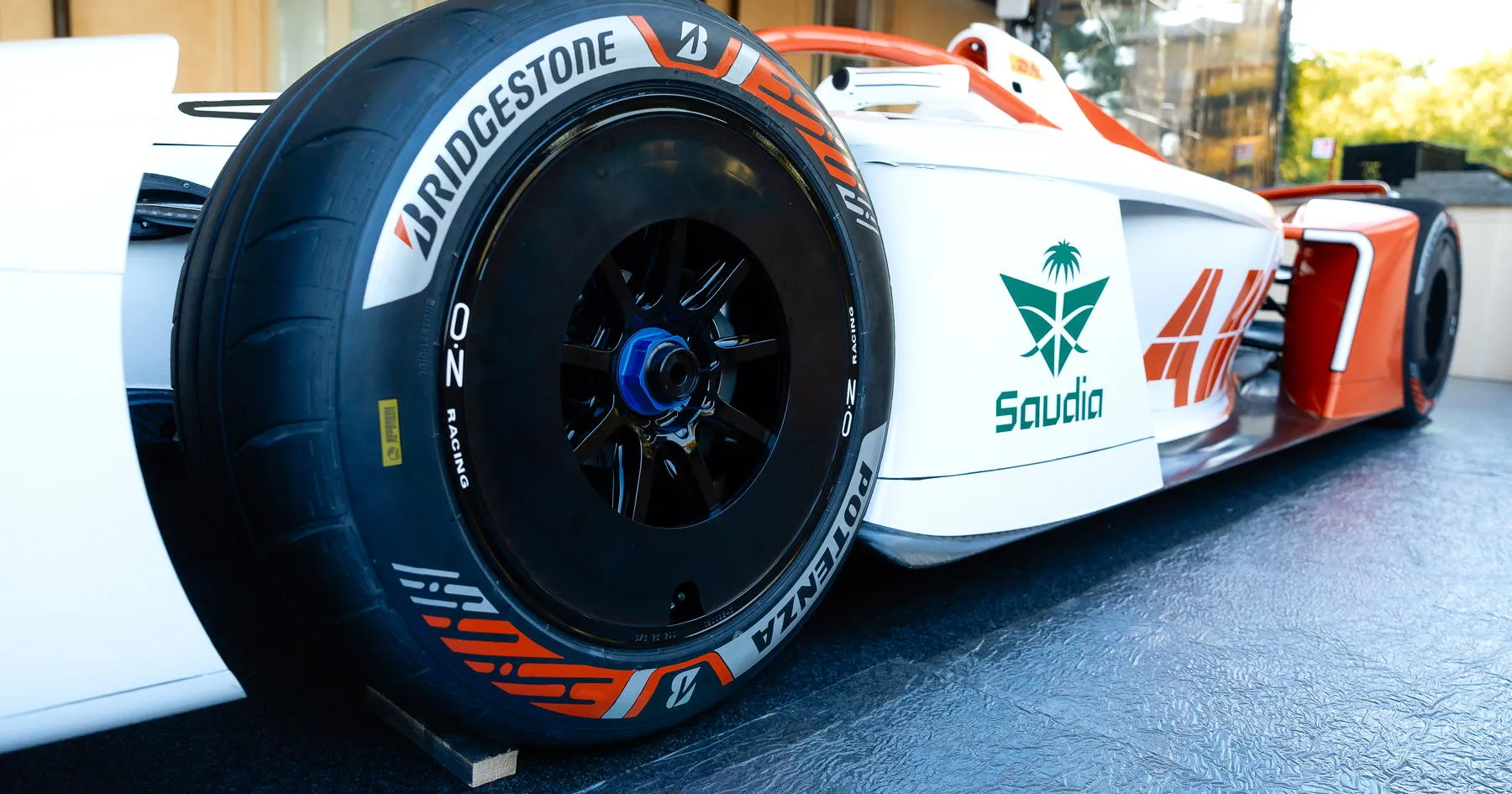 CEO Bridgestone: Misi “Nomor Satu” Dimulai dengan Formula E - sumber: (racingnews365)