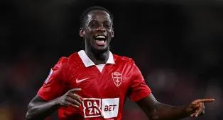 Eddy Kouadio Dilirik Bournemouth dan Brentford Usai Tampil Cemerlang