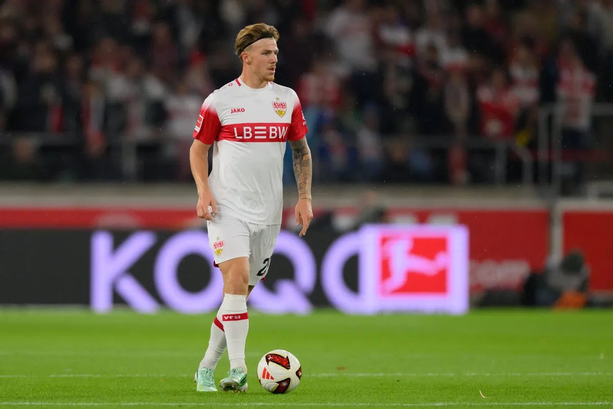 Inter Bersaing dengan Barcelona untuk Rekrut Bek Stuttgart Jeltsch - sumber: (footballitalia)