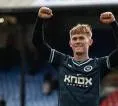 Manchester United Masih Incar Lewis Hall, Newcastle Pasang Harga Tinggi