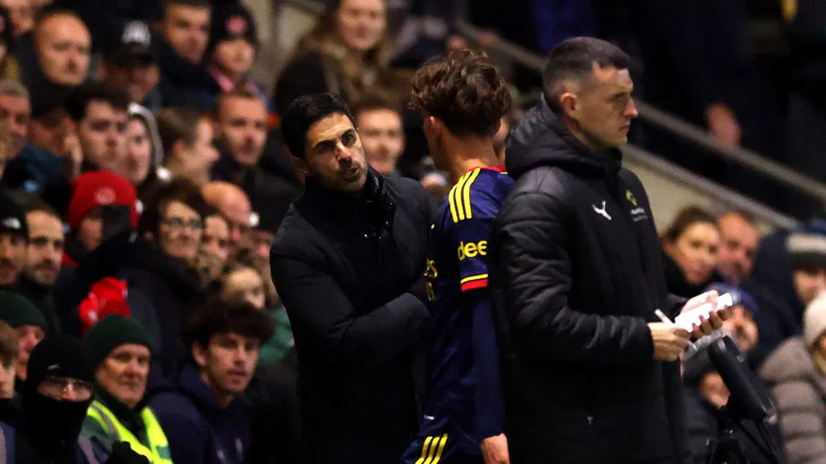 Mikel Arteta Tak Puas, Arsenal Dapat Kartu Merah Lagi - sumber: (footballlondon)