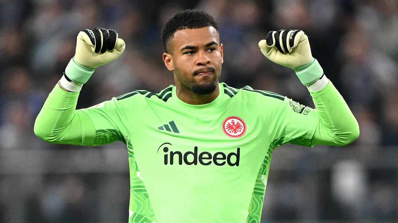 Noah Atubolu Puas Frankfurt Lolos, tetapi Kesal Gagal Catat Clean Sheet