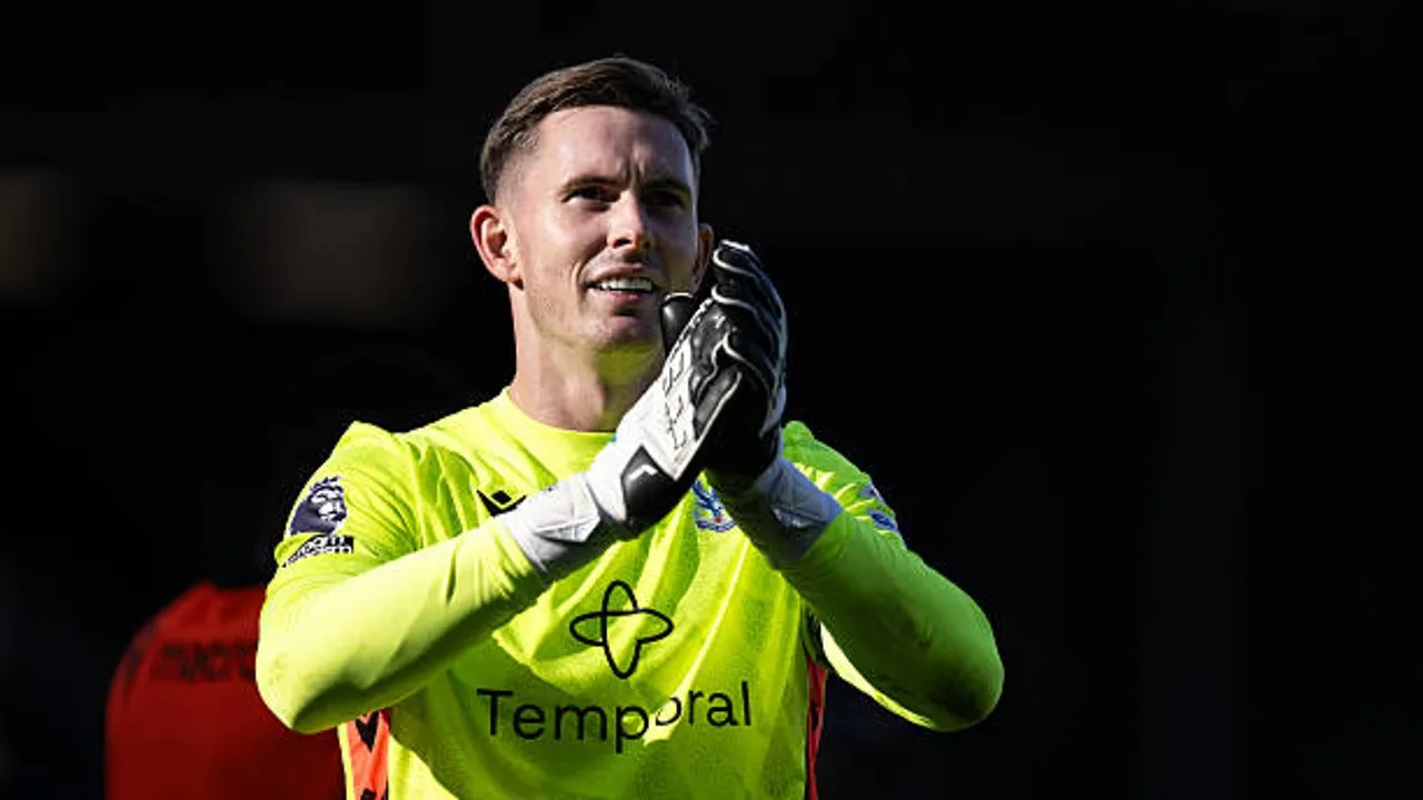 Pierre Sage Berikan Kabar Baik soal Dean Henderson Jelang Lawan Fulham