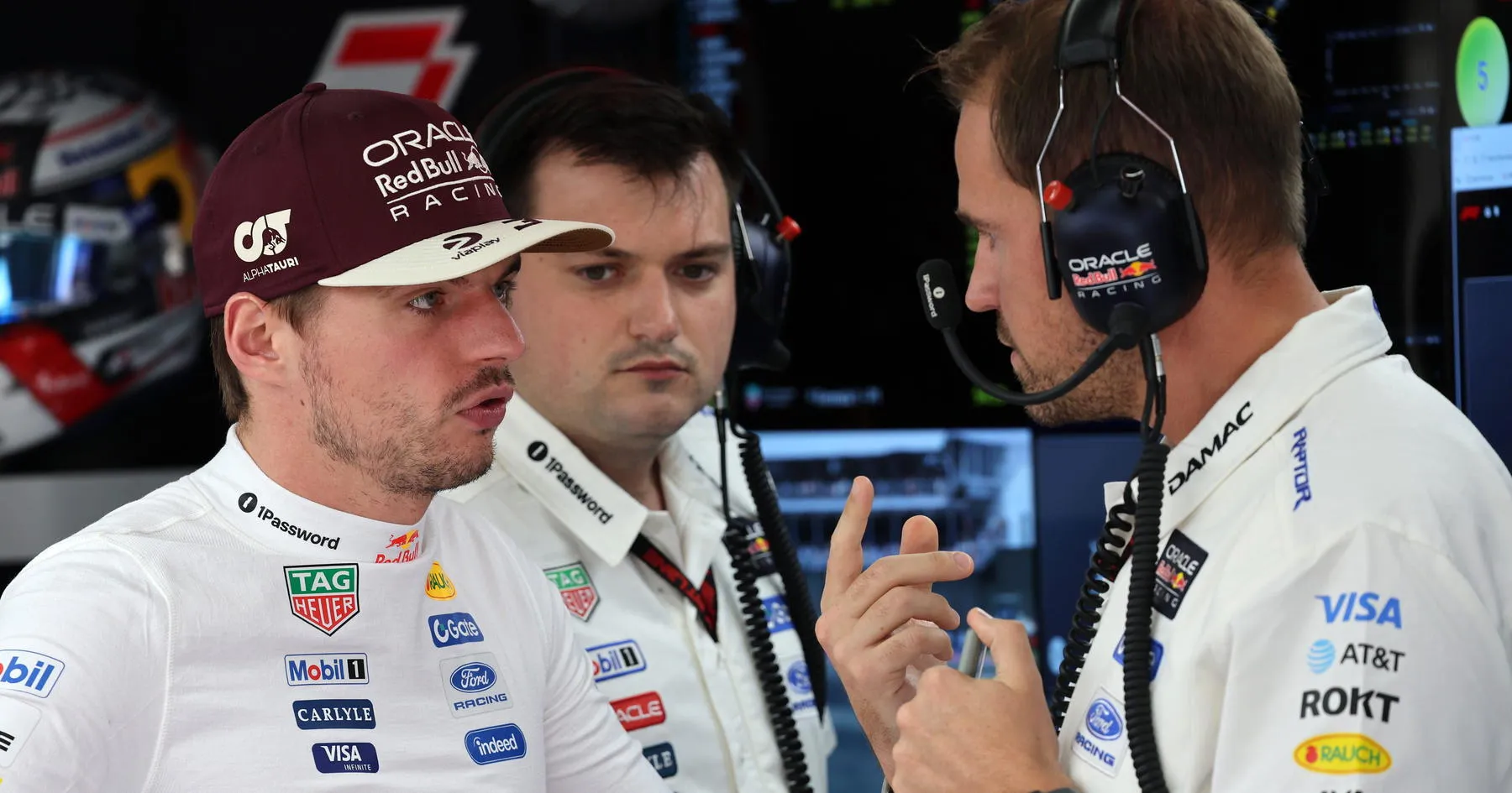 Pujian Red Bull untuk Debut Tom Hart Sebagai Insinyur Verstappen - sumber: (racingnews365)