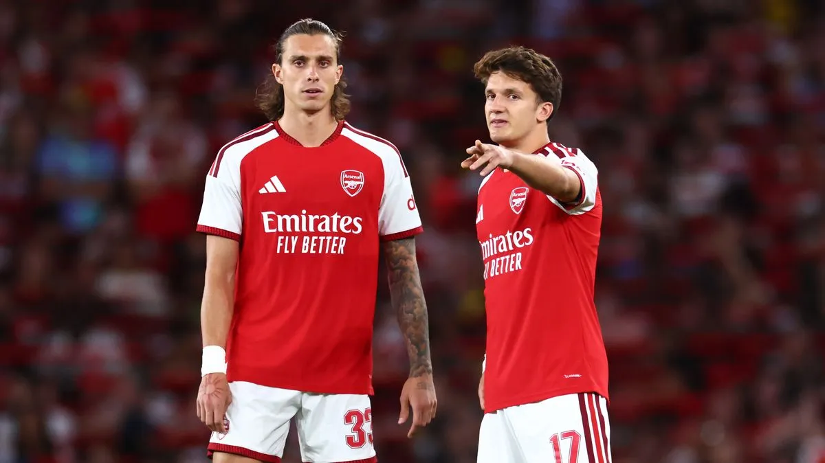 Update Cedera Arsenal: Tzolis, Calafiori, Rice, dan Lainnya - sumber: (footballlondon)