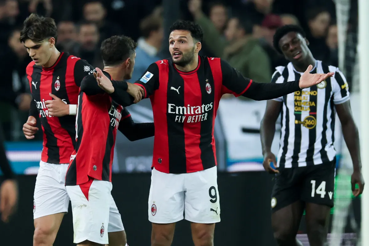 AC Milan Kandas 2-4 dari Bologna, Gonçalo Ramos Belum Tunjukkan Taji - sumber: (footballitalia)