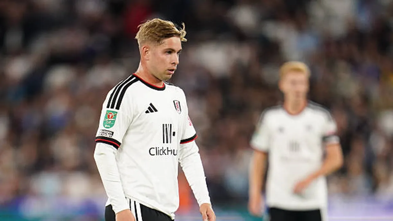 Alvaro Arbeloa menegaskan pencoretan Emile Smith Rowe dari skuad Fulham murni keputusan taktis bukan akibat cedera