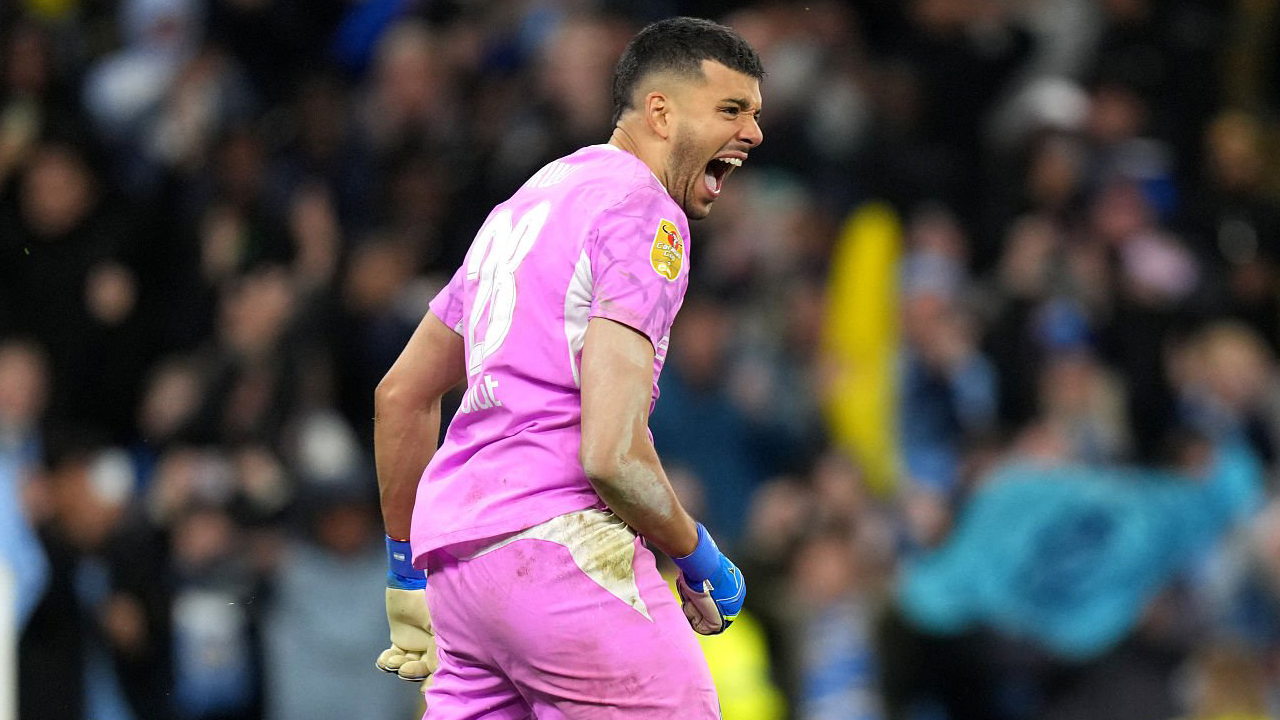 Geronimo Rulli Gagalkan Dua Penalti Brighton, Maresca Beri Pujian