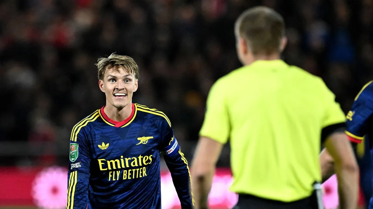 Martin Odegaard Motivasi Arsenal Jelang Laga di Anfield - sumber: (footballlondon)
