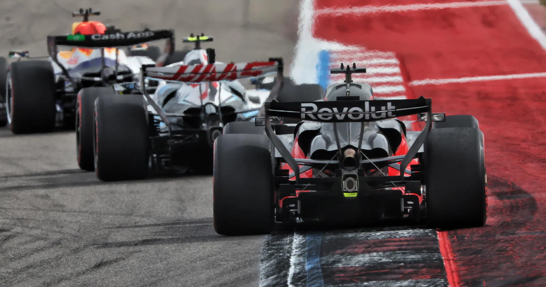 Misi Balik Audi Usai Insiden Aneh di Lintasan Tengah - sumber: (racingnews365)