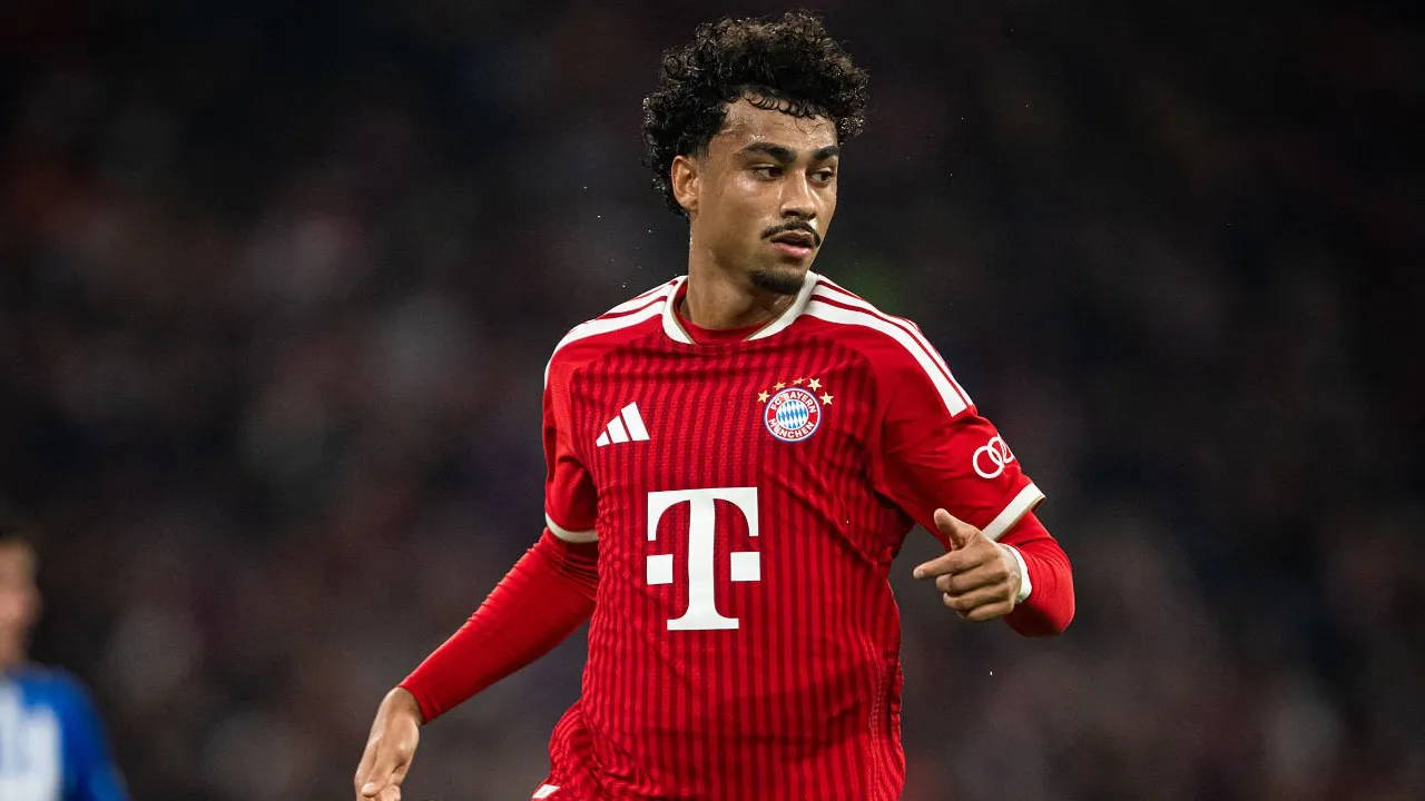 Nathaniel Brown Persembahkan Kemenangan Bayern untuk Kompany