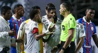 Neymar Jr Dihukum Larangan Bertanding Akibat Tutup Mulut saat Cekcok