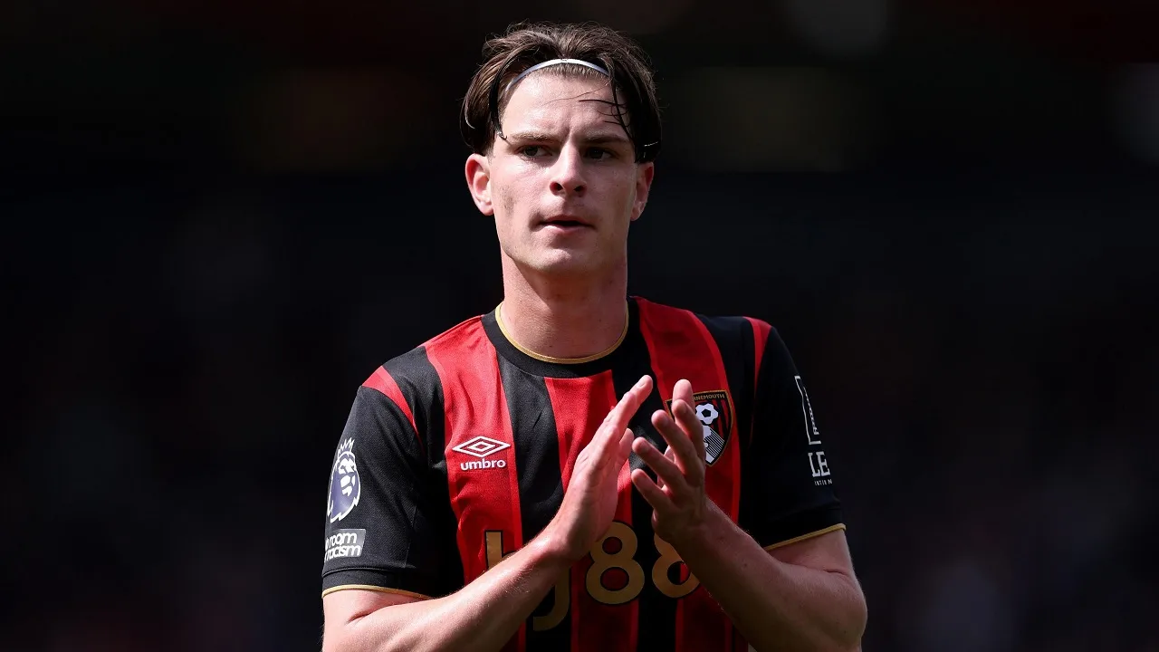 Chelsea Kian Yakin Boyong Alex Scott, AC Milan Dinilai Sulit Bersaing