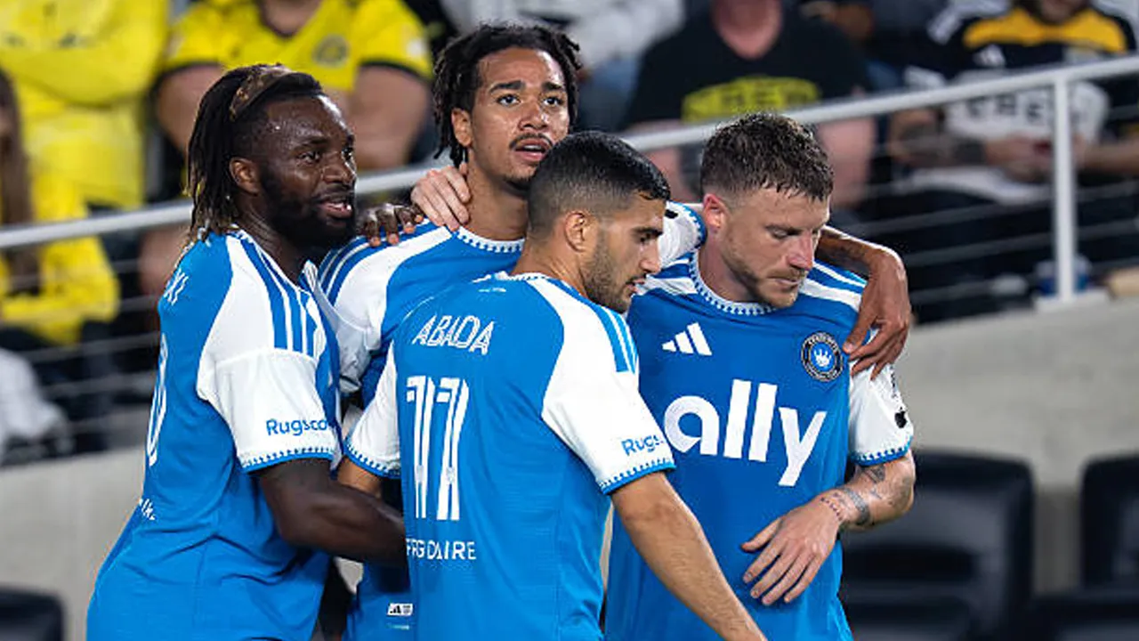 Dean Smith Puji Konsistensi Charlotte FC Jelang Hadapi Orlando City