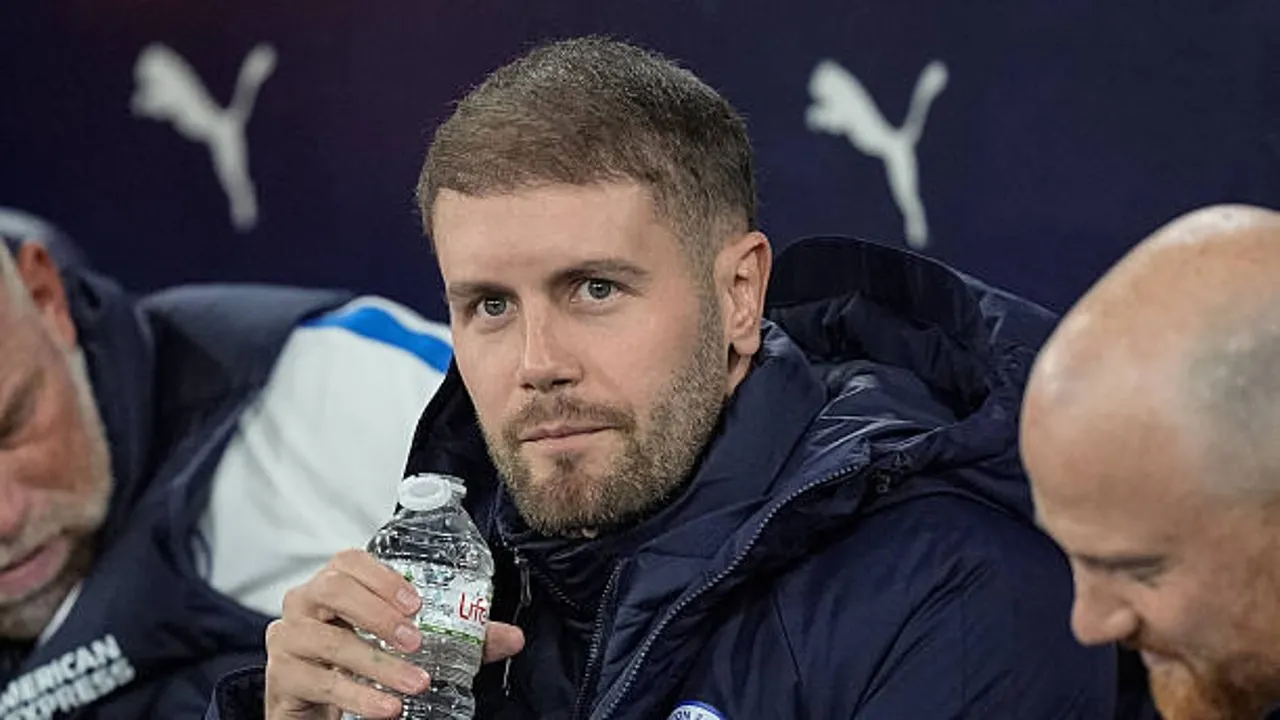 Fabian Hurzeler Konfirmasi Tiga Pemain Brighton Pulih Lawan Manchester City