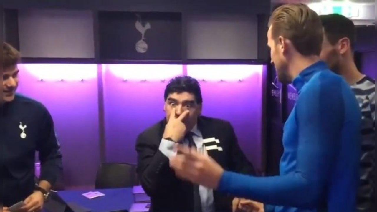 Maradona Beri Sedikit Nasihat Pada Kane Semasa di Tottenham