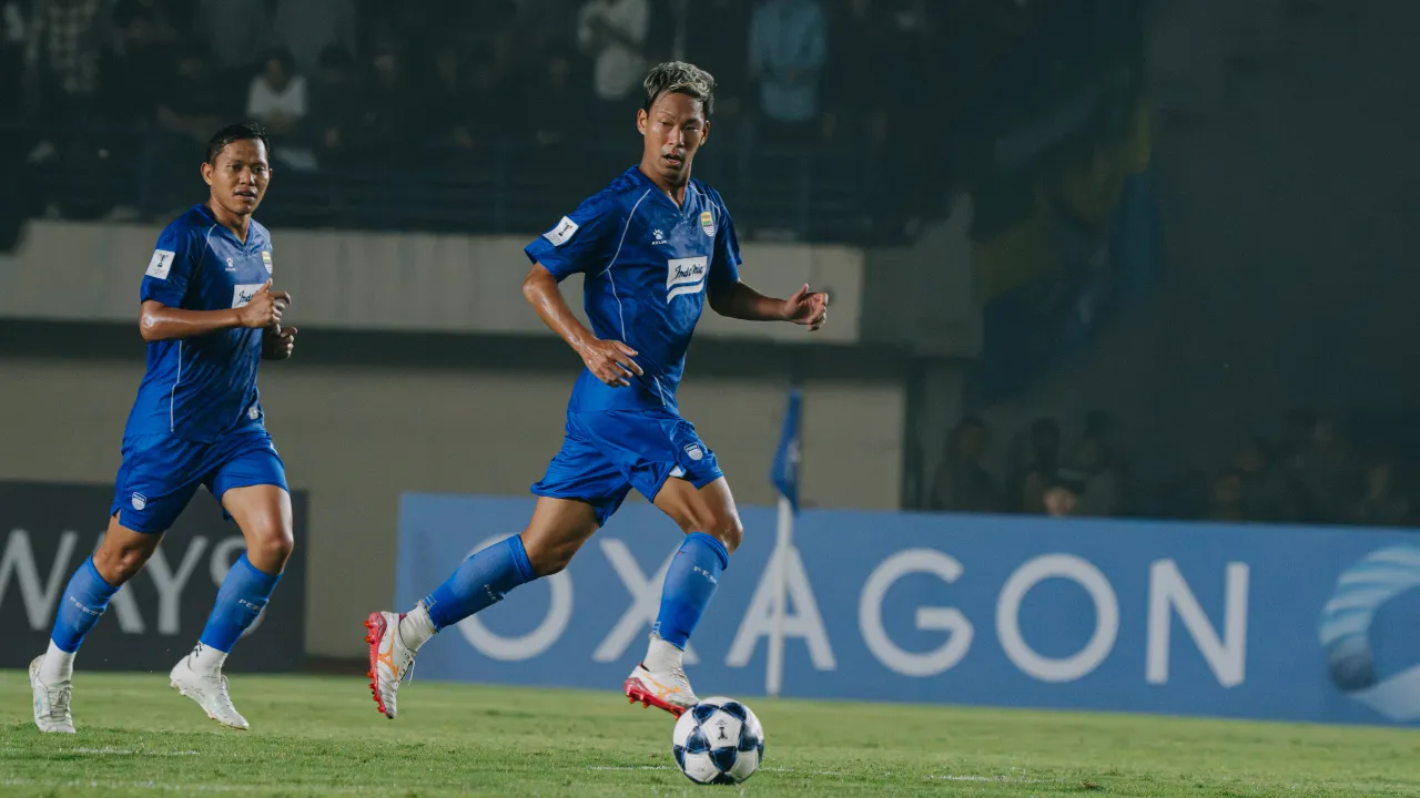 Gelandang Persib, Gakuto Notsuda