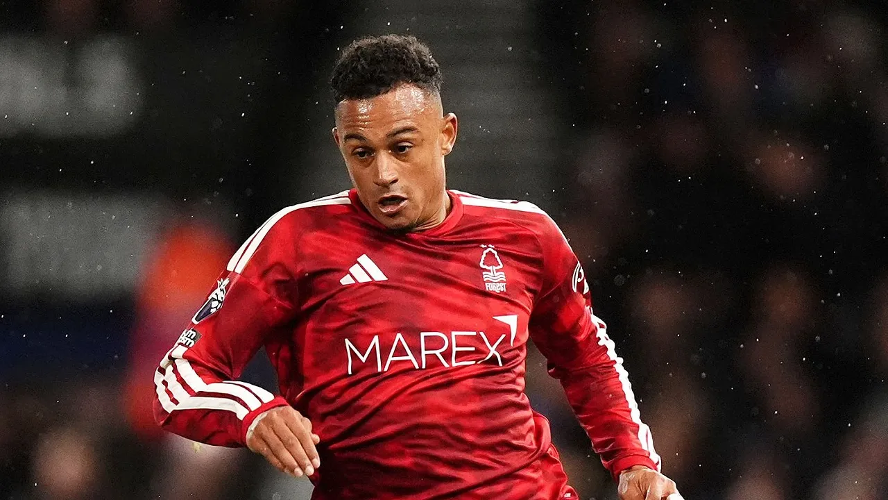Oliver Glasner mengonfirmasi kondisi Dan Ndoye yang meragukan akibat kelelahan otot Jelang laga menghadapi Brentford