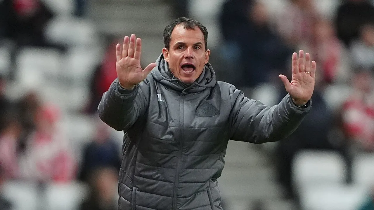 Regis Le Bris Harap Masalah Lini Belakang Sunderland Mulai Teratasi