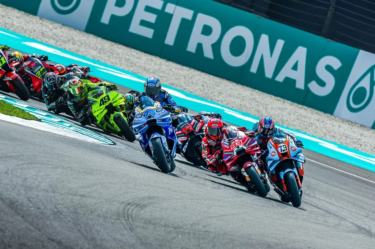 Ai Ogura Bahas Duel dengan Marquez, Bantah Perintah Aprilia - sumber: (motorsport)