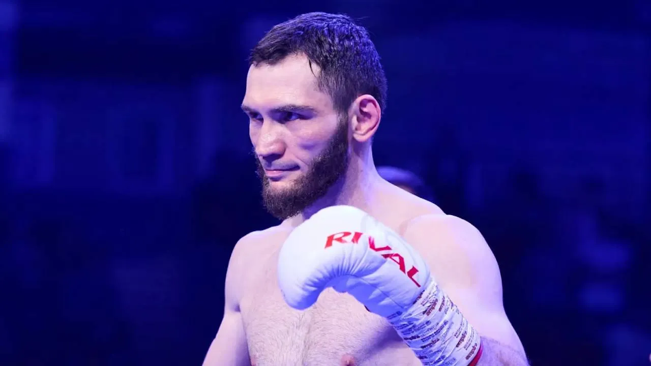 Bakhram Murtazaliev belum bertanding sejak kalah melalui keputusan mayoritas dari Josh Kelly pada 31 Januari di Inggris. (Foto: Fight TV)