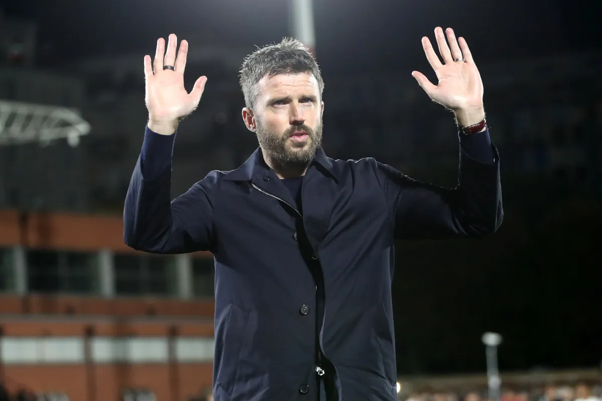 Carrick Siap Pimpin Manchester United Hadapi Roma pada 3 November - sumber: (footballitalia)