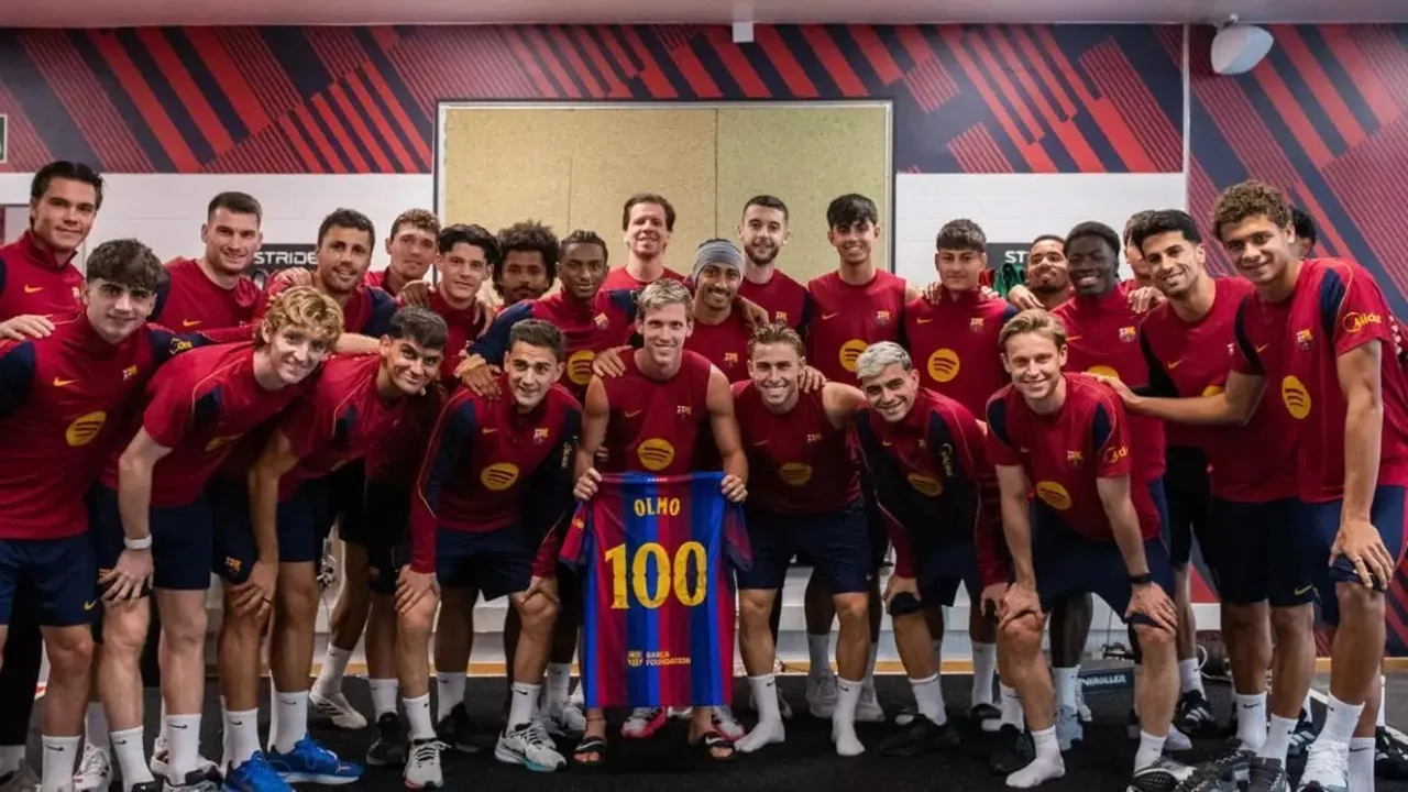 Dani Olmo Merayakan Laga ke-100 Bersama Barcelona