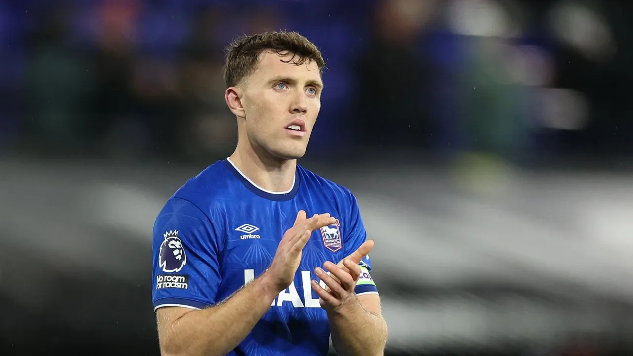 Dara O'Shea puji tren positif Hull City jelang duel sengit di MKM Stadium