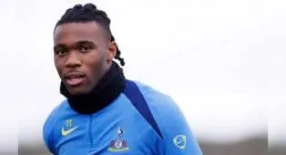 De Zerbi Ungkap Kesalahan Tottenham di Tengah Krisis Cedera Bek