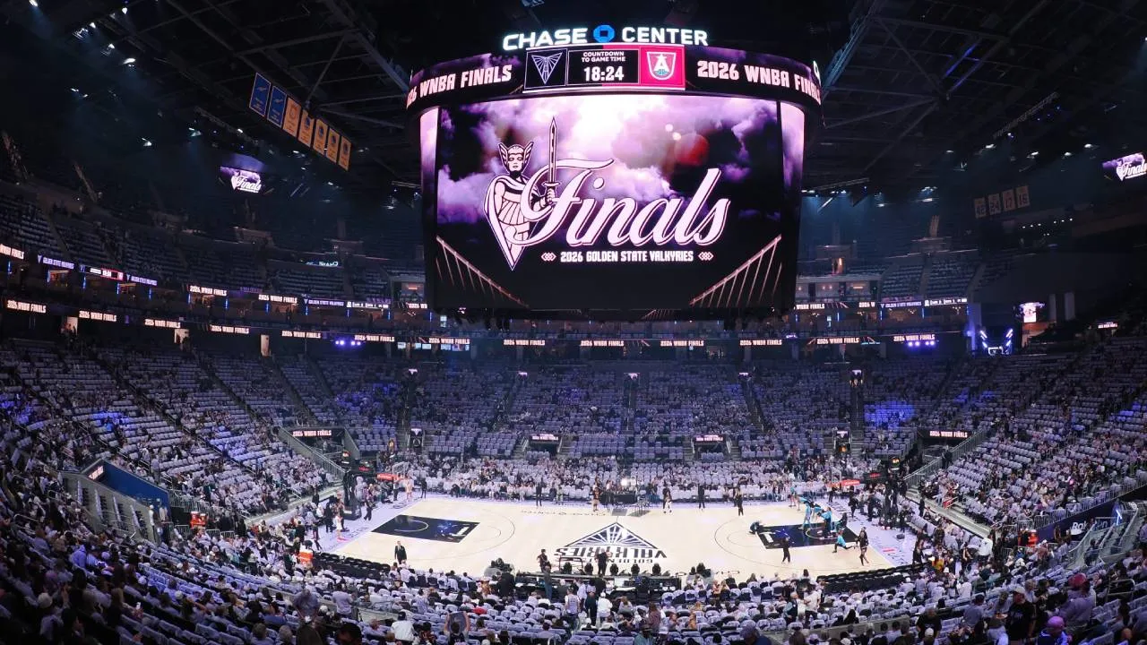 Rekor harga tiket termurah sebelumnya tercatat sebesar 275 dolar AS pada Game 1 seri final musim ini, yang juga berlangsung di Chase Center pada 17 Oktober. (Foto: AP)