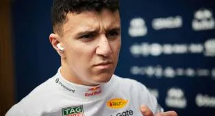 Isack Hadjar Dipanggil Steward F1 Terkait Insiden Paddock