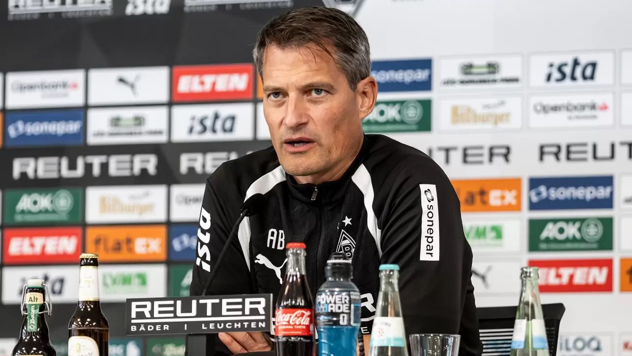 Jamu Paderborn, Alexander Blessin Minta Gladbach Jaga Tren Positif