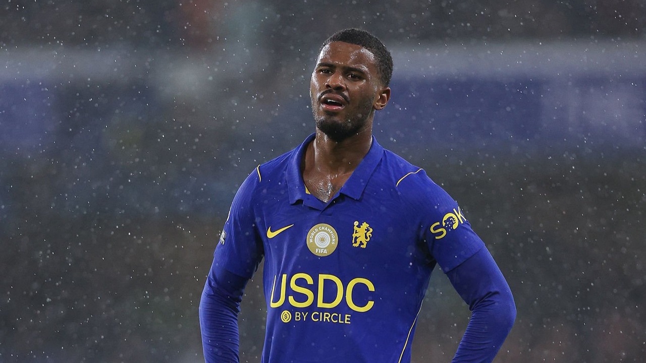 Jorrel Hato Dipastikan Absen saat Chelsea Jamu Manchester United