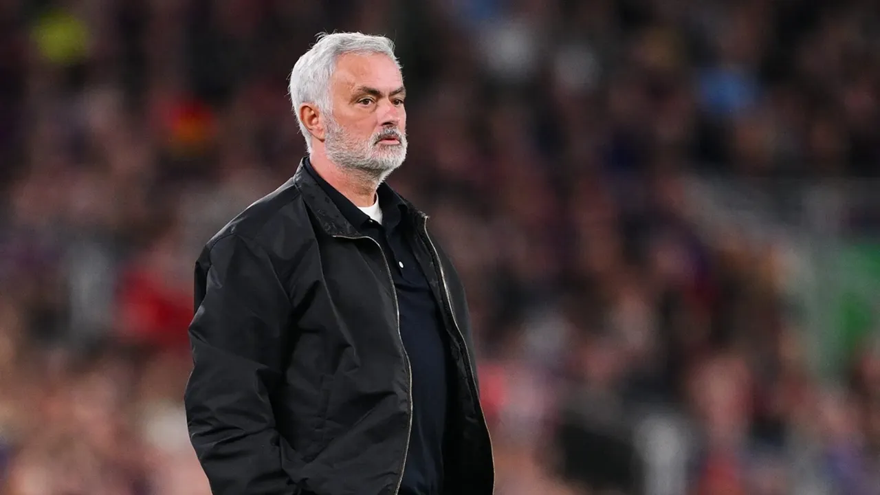 Jose Mourinho Kirimkan Pesan Jelang Melawan Racing Santander