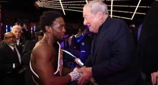 Keyshawn Davis Resmi Berpisah dengan Top Rank Setelah Lima Tahun