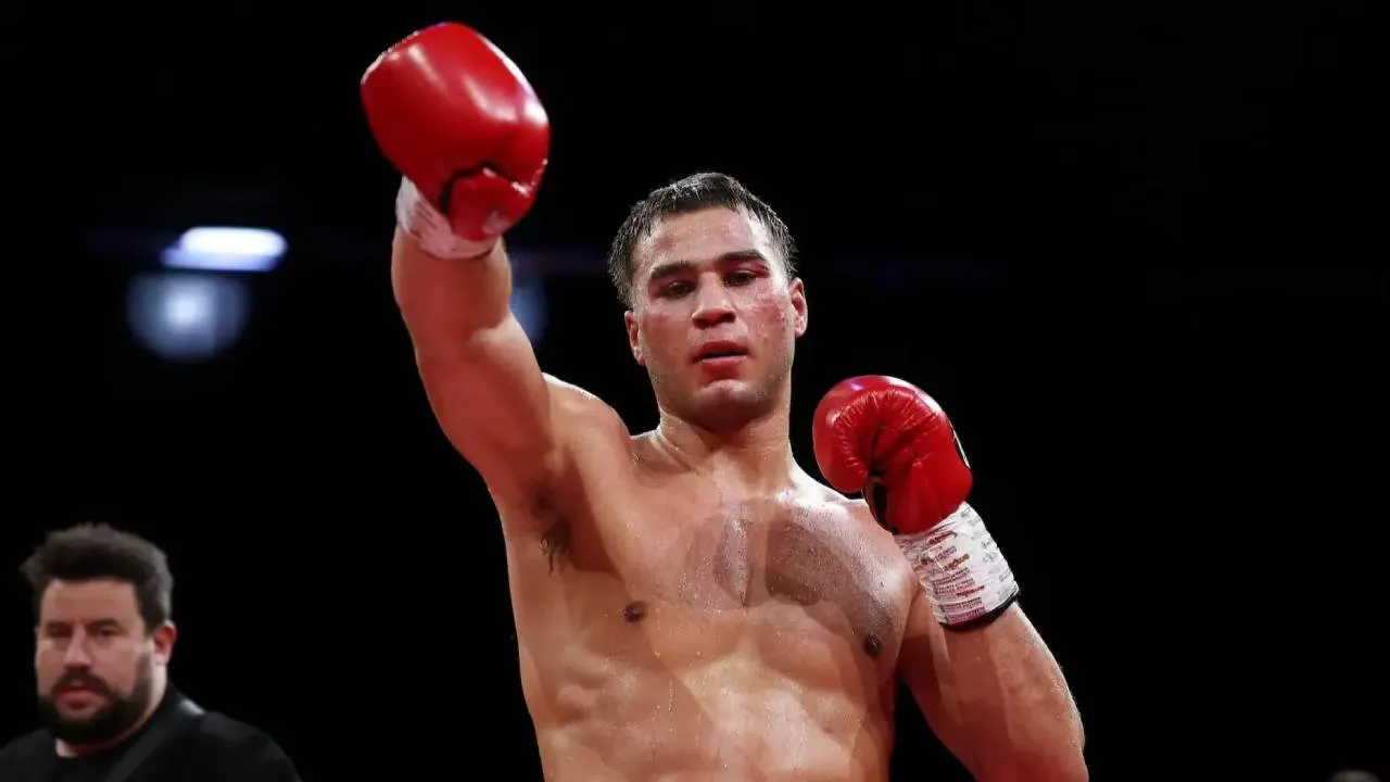 Lucas Roehrig menilai jajaran petinju kelas penjelajah Zuffa Boxing menawarkan banyak peluang, mulai dari juara dunia hingga petinju berpengalaman. (Foto: Fight TV)