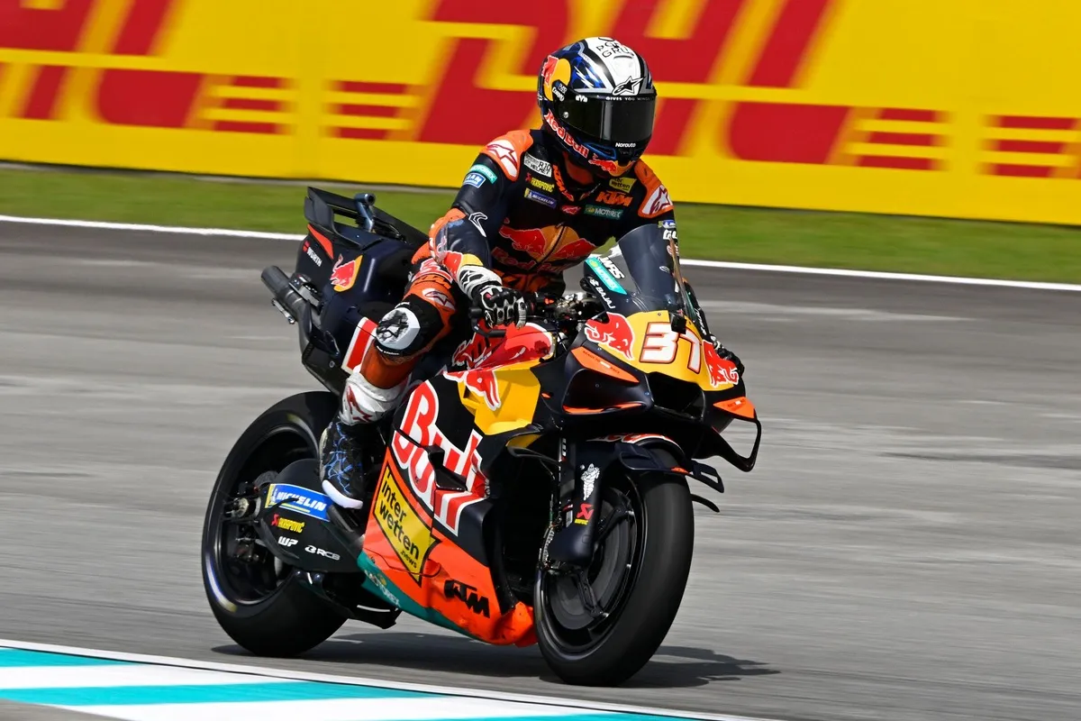Pedro Acosta Tundukkan Marc Marquez di Sprint GP Malaysia - sumber: (motorsport)