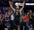 Stephen Curry Tumbangkan Doncic, Warriors Tundukkan Lakers